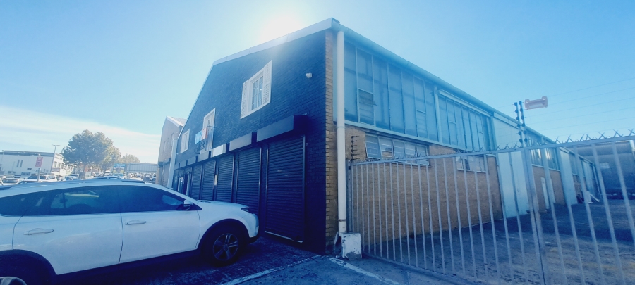 To Let commercial Property for Rent in Chantecler Western Cape